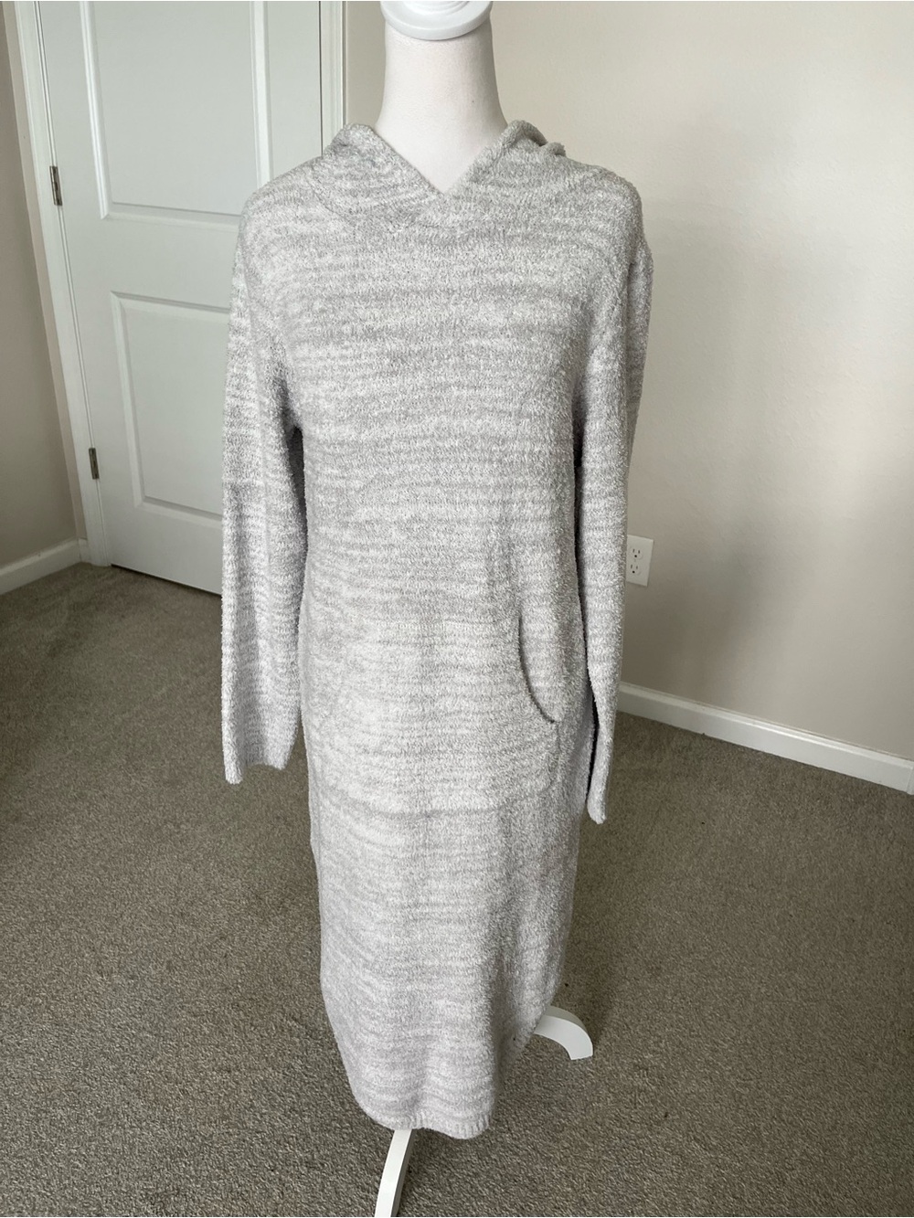 NWT Softies Marshmallow Hooded Lounger 42 inch in Heather Gray Size XS